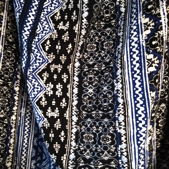 Very soft 1/4 sleeve blouse - Picture 4 of 5